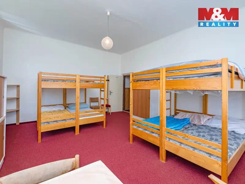 Prodej chalupy 386 m², pozemek 1335 m²