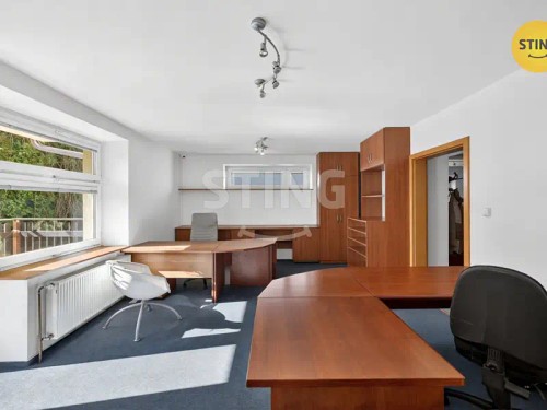 Prodej vily 292 m², pozemek 555 m²