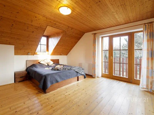 Prodej domu 242 m², pozemek 1 m²