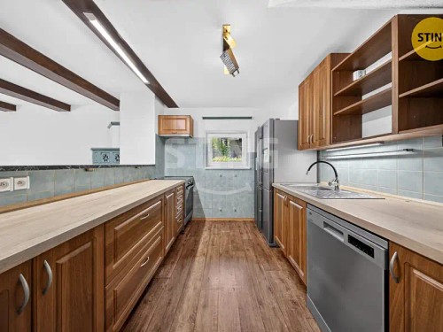 Prodej domu 225 m², pozemek 2141 m²