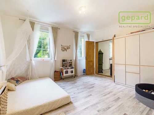 Prodej domu 295 m², pozemek 9233 m²