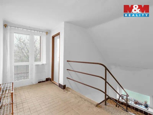 Prodej domu 225 m², pozemek 1225 m²