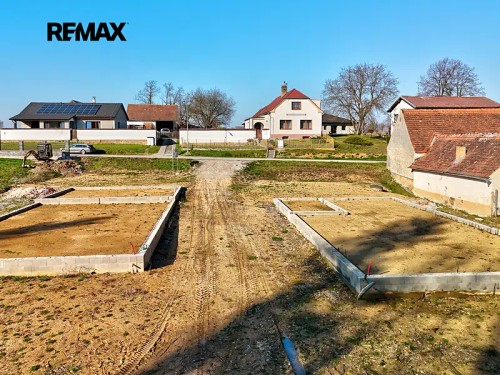Prodej stavebního pozemku 969 m²