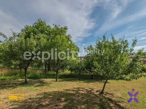 Prodej stavebního pozemku 861 m²