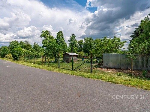 Prodej stavebního pozemku 1000 m²