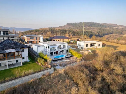 Prodej vily 140 m², pozemek 663 m²