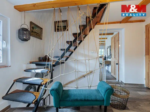 Prodej domu 228 m², pozemek 1683 m²