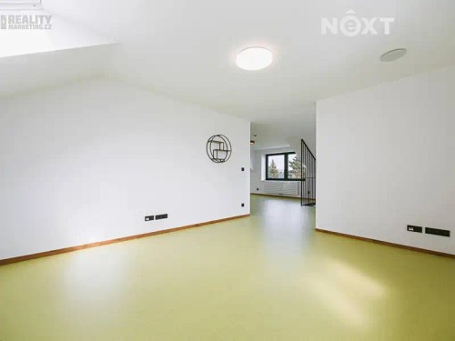 Prodej vily 420 m², pozemek 797 m²