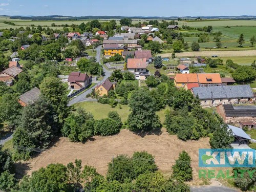 Prodej stavebního pozemku 1744 m²