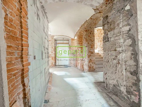 Prodej domu 388 m², pozemek 3321 m²
