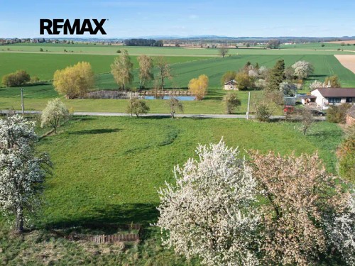 Prodej stavebního pozemku 863 m²