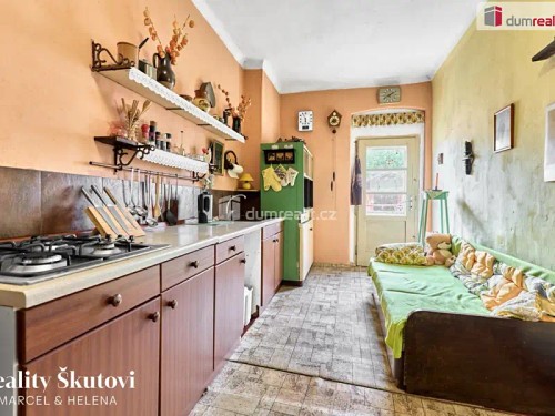 Prodej domu 293 m², pozemek 1149 m²