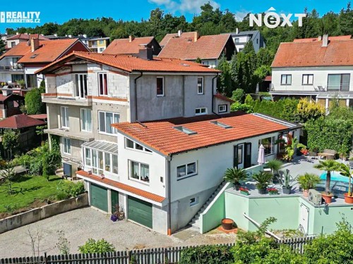 Prodej vily 517 m², pozemek 1040 m²