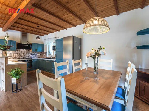 Prodej domu 202 m², pozemek 1160 m²