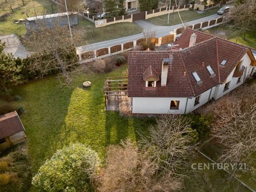 Prodej domu 242 m², pozemek 1 m²