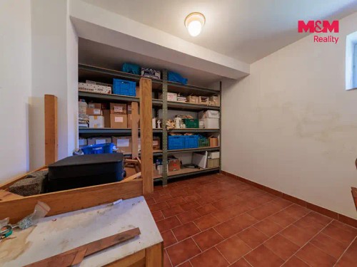 Prodej domu 250 m², pozemek 976 m²