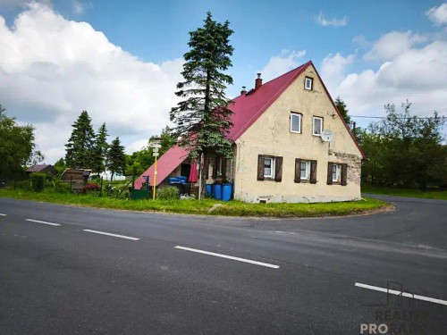 Prodej chalupy 284 m², pozemek 687 m²