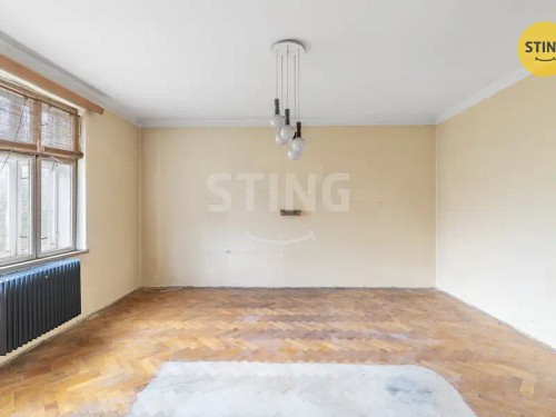Prodej vily 244 m², pozemek 738 m²