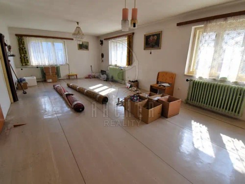 Prodej domu 360 m², pozemek 1199 m²