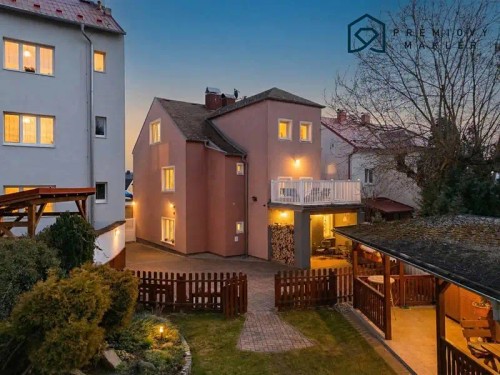 Prodej domu 250 m², pozemek 650 m²