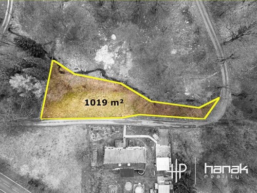 Prodej stavebního pozemku 1019 m²