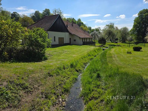 Prodej stavebního pozemku 2504 m²