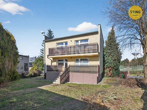 Prodej vily 292 m², pozemek 555 m²