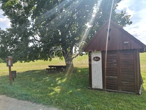 Prodej stavebního pozemku 5569 m²