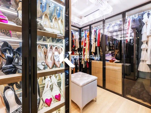 Prodej bytu 4+kk 200 m²