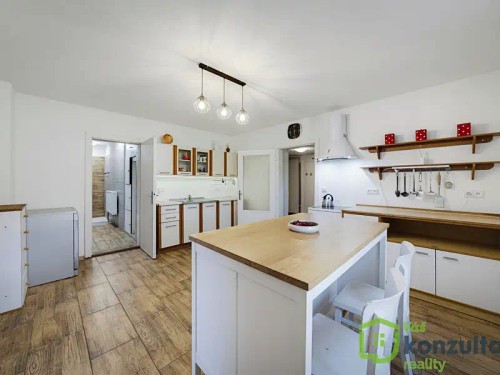 Prodej domu 225 m², pozemek 1047 m²