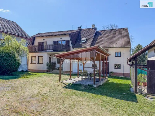 Prodej domu 200 m², pozemek 6424 m²