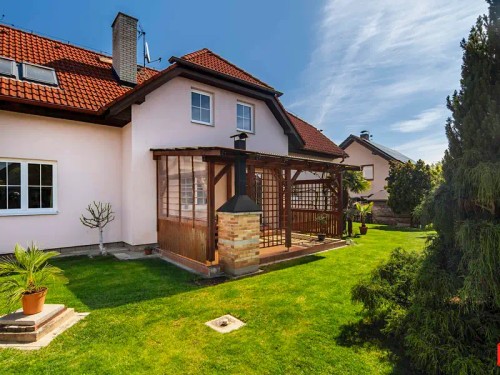 Prodej domu 230 m², pozemek 783 m²