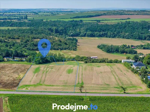 Prodej stavebního pozemku 9718 m²