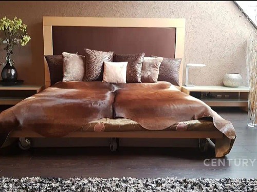 Prodej domu 972 m², pozemek 691 m²