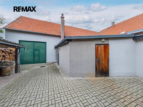 Prodej domu 670 m², pozemek 1786 m²