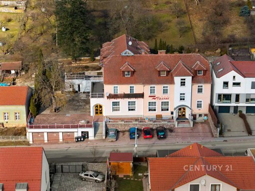 Prodej domu 930 m², pozemek 1294 m²