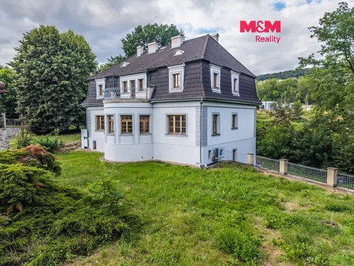 Prodej domu 284 m², pozemek 2441 m²