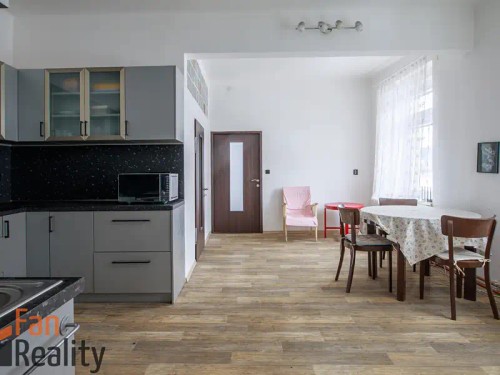 Prodej domu 450 m², pozemek 724 m²