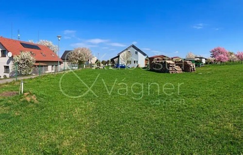 Prodej stavebního pozemku 1051 m²