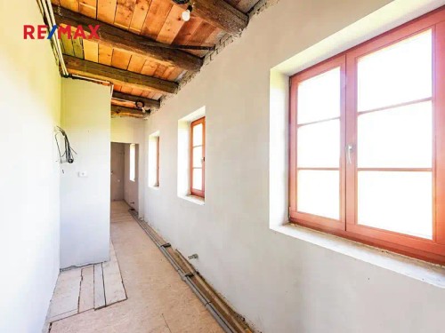 Prodej zemědělské usedlosti 350 m², pozemek 11288 m²