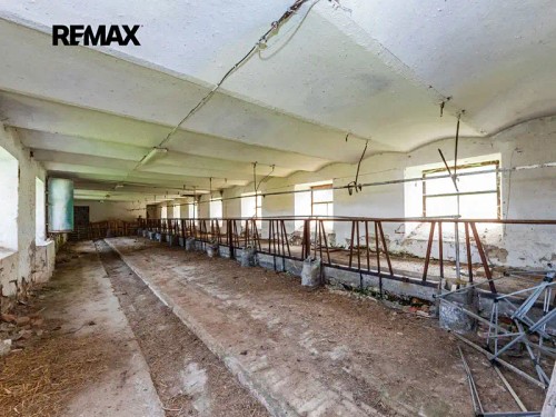 Prodej zemědělské usedlosti 873 m², pozemek 9035 m²
