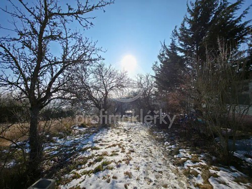 Prodej stavebního pozemku 1215 m²