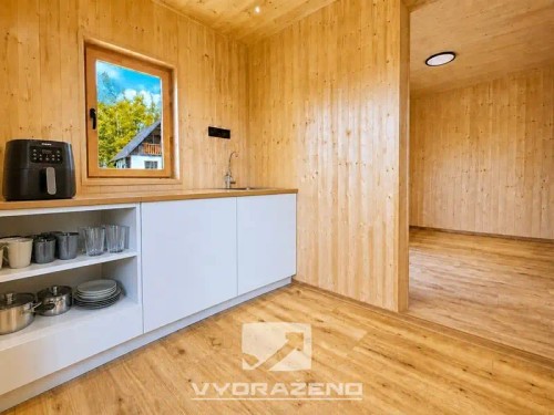 Prodej chaty 24 m², pozemek 25 m²