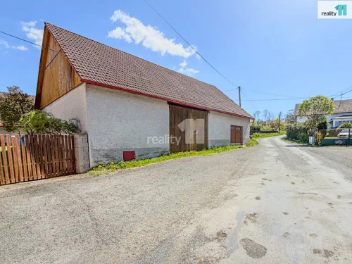 Prodej domu 200 m², pozemek 6424 m²