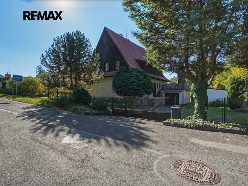 Prodej domu 236 m², pozemek 1649 m²