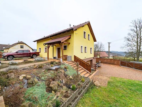 Prodej domu 220 m², pozemek 724 m²