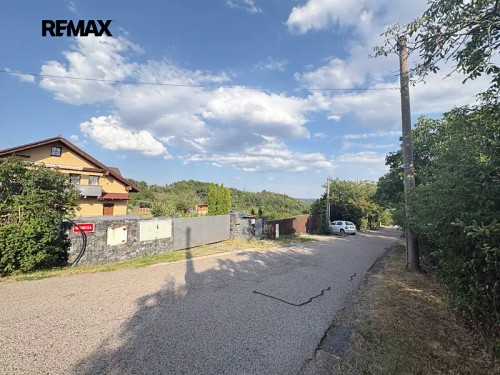 Prodej stavebního pozemku 808 m²