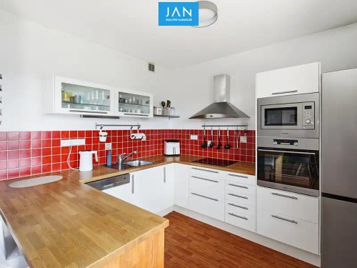 Prodej bytu 2+kk 65 m²