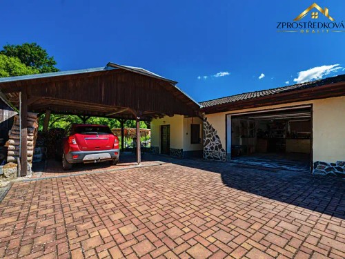 Prodej domu 258 m², pozemek 2807 m²