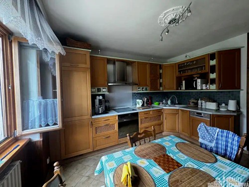 Prodej domu 250 m², pozemek 2043 m²